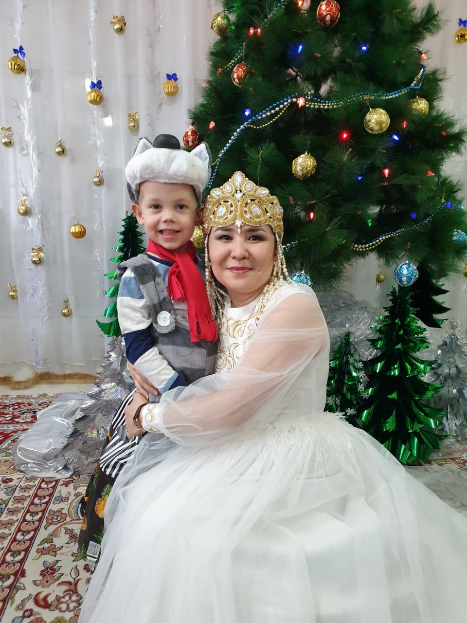 Новогодний  праздник"Белоснежка и гномы"